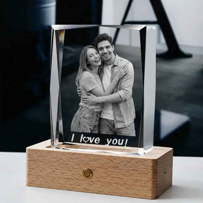 定制3D激光雕刻水晶相框，配LED木质底座 - 个性化纪念礼物