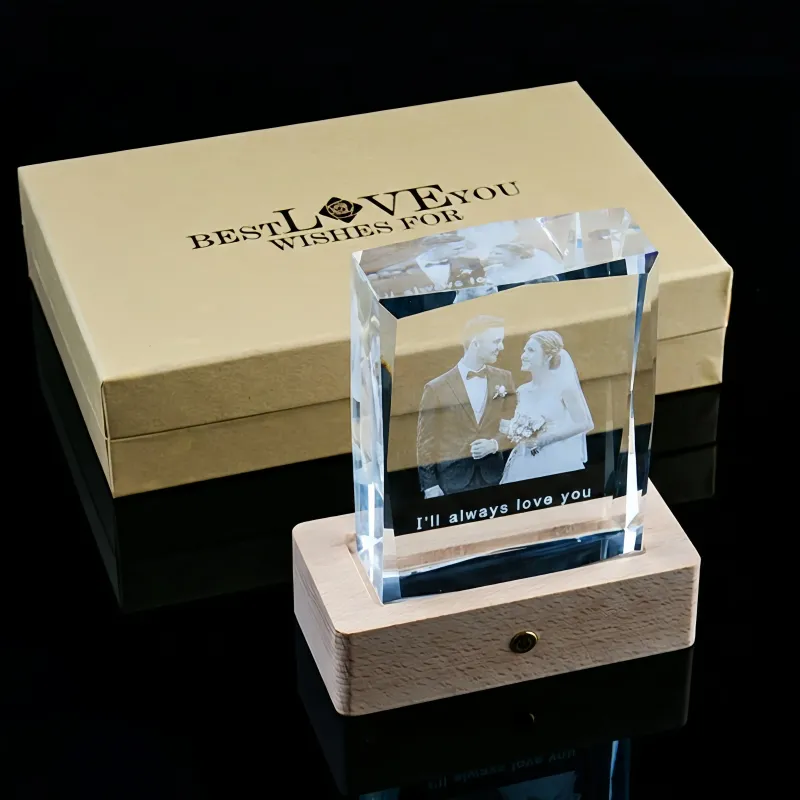 定制3D激光雕刻水晶相框，配LED木质底座 - 个性化纪念礼物