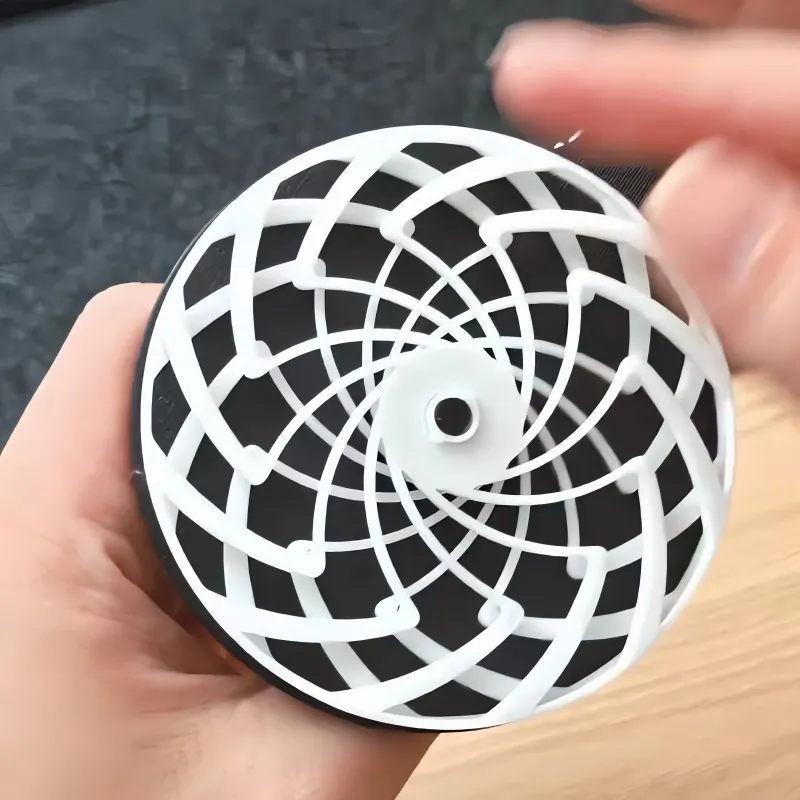 3D Printed Rotating Kinetic Optical Illusion Desk Toy Fidget Ornament