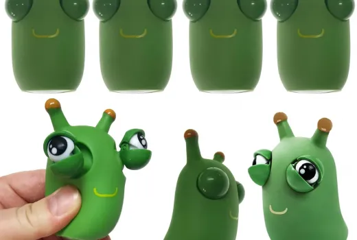 老板差点把我逼疯，结果我被一个绿色的丑虫子救了