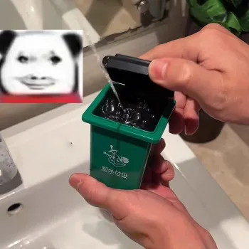 创意迷你滋水垃圾桶 搞怪整蛊玩具小水枪 愚人节恶搞送朋友礼物