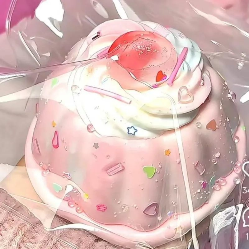 仿真草莓奶油蛋糕捏捏叫解压玩具 超慢回弹发泄感官玩具