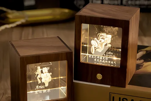 Quand tes traînées d'étoiles rencontrent mon orbite : voici notre « charme d'amour sur le thème des constellations ».