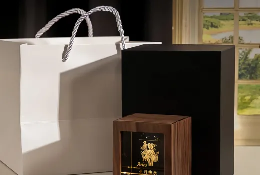 Not just for couples, but also for best friends! This is for that celebrity buddy who understands you best.