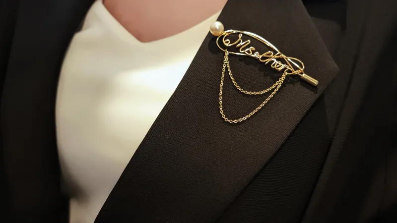 За кулисами: Создание именной броши из жемчуга на заказ (Эпизод 7)