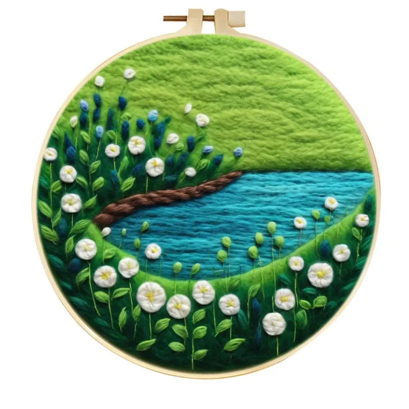 手工羊毛毡亮绿色山坡蓝色湖泊风景墙面艺术装饰