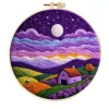 Décoration murale artisanale en feutre de laine Rainbow Ridge Purple Cottage Sheep Farm