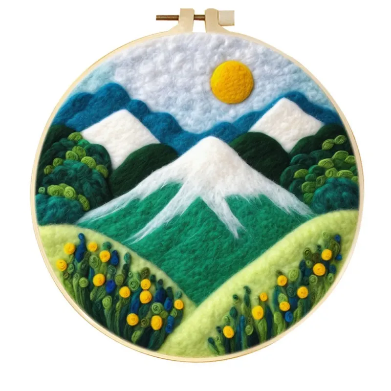 手工羊毛毡晴天雪峰花田风景墙饰