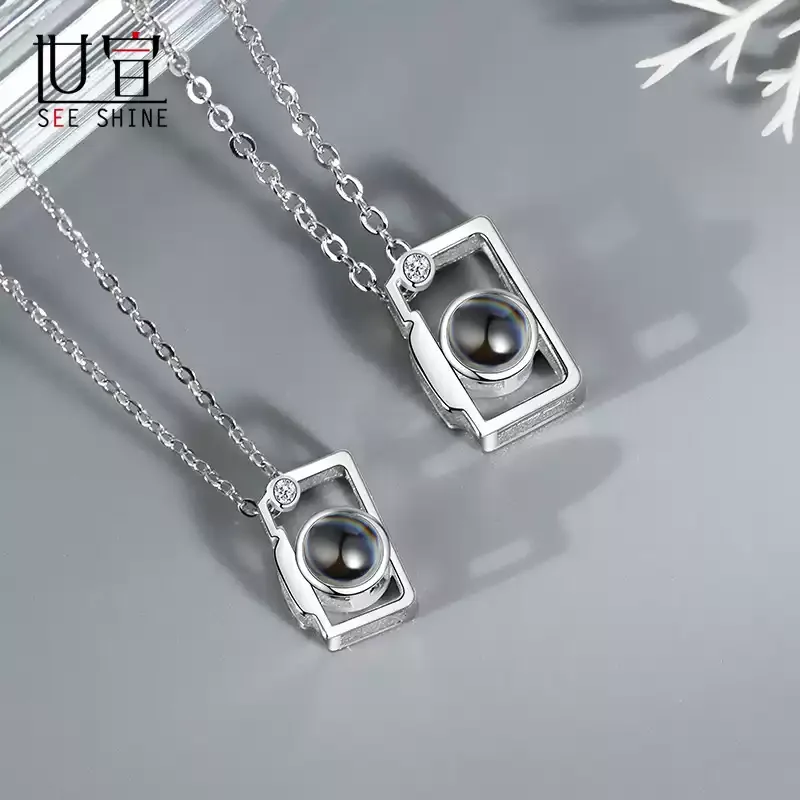 纯银迷你照相机项链一对情侣款投影定制吊坠男女学生毕业季送礼物