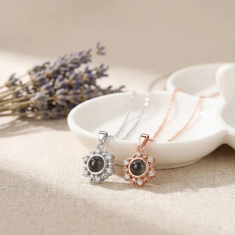 Custom S925 Sterling Silver Snowflake Photo Projection Necklace - I Love You in 100 Languages