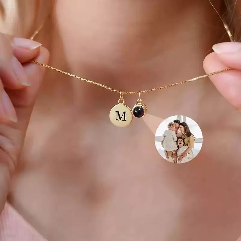 可投影项链定制DIY照片女生个性圆牌刻字锁骨链生日情侣纪念礼物